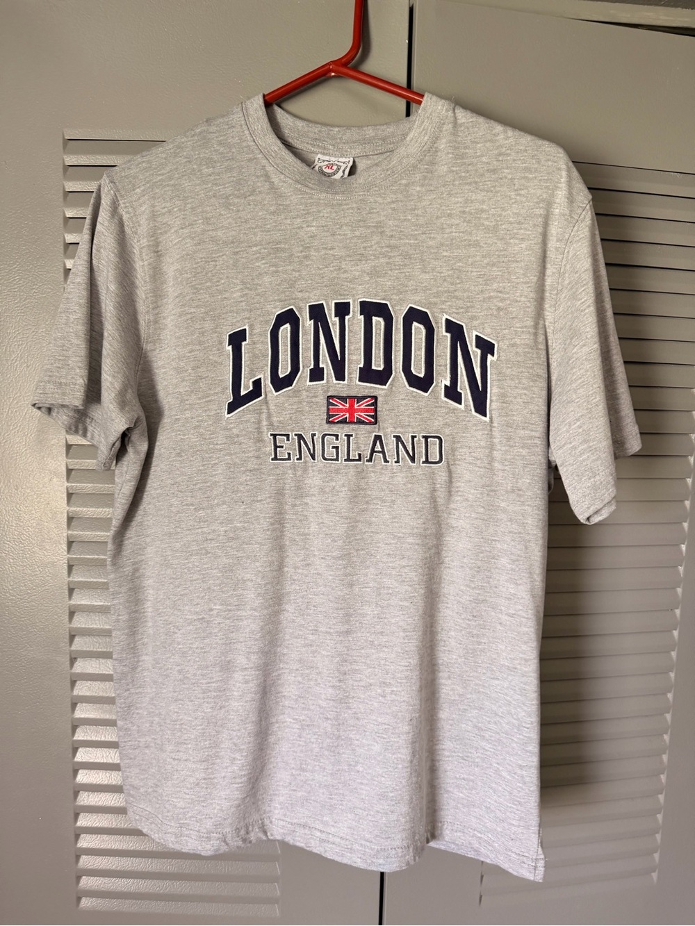 London England Graphic Tee - Light Gray (SEE DESCRIPTION FOR SIZING INFO)